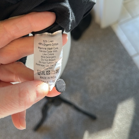 Amour Vert Black Detailed Tank Top, Medium, NWT - Picture 10 of 10